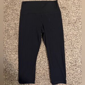 Athleta Black Capri Leggings